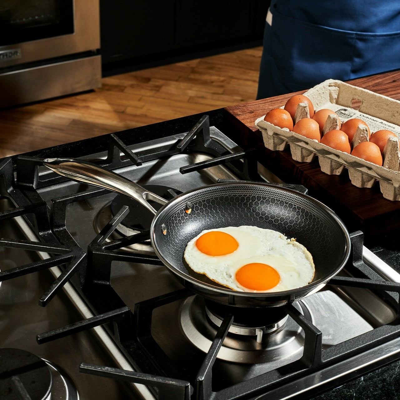 卵料理に最適なフライパン： レシピごとの相性ガイド – ヘックスクラッド