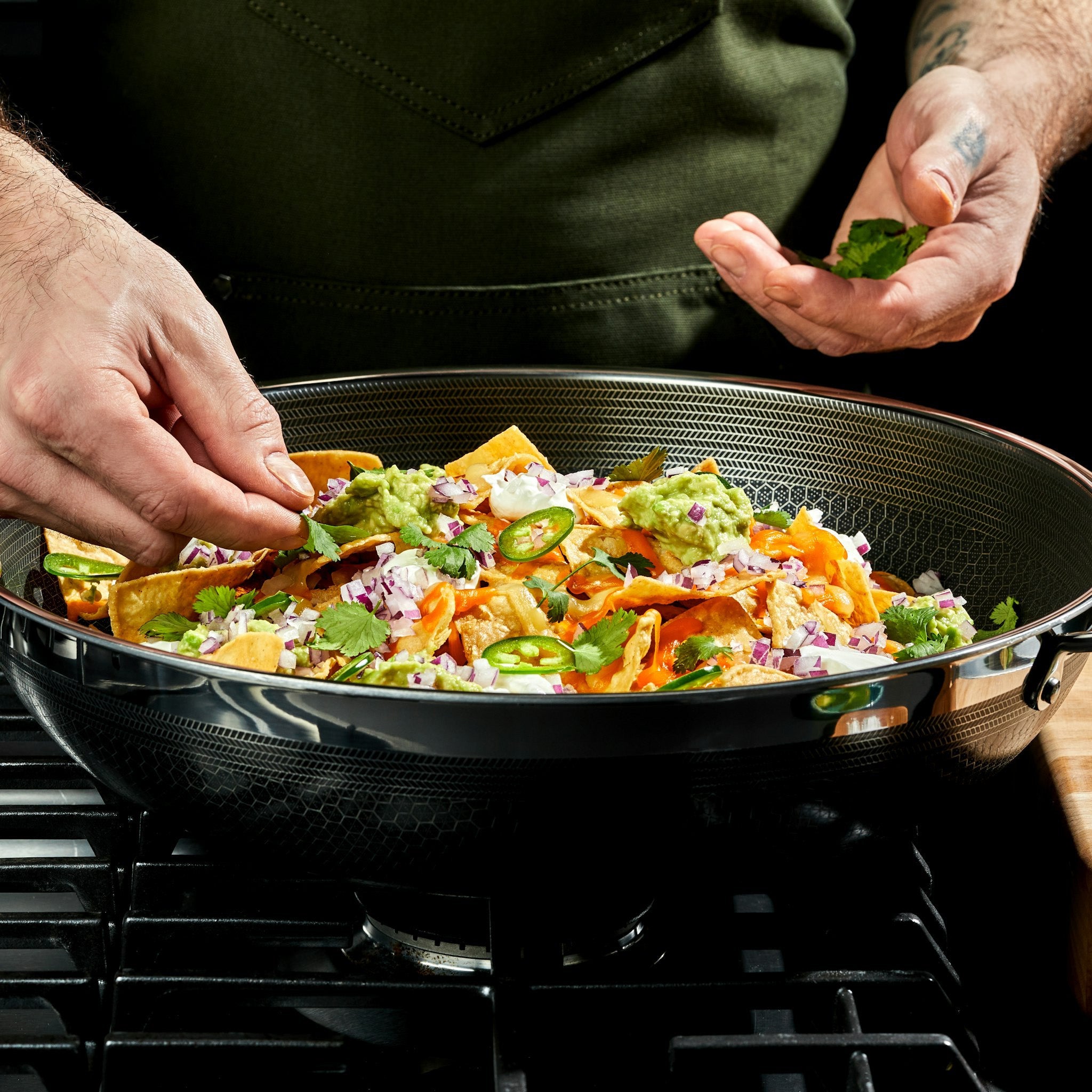 ヘックスクラッド ハイブリッドフライパン&ウォック（中華鍋）4点セット（蓋付き） HexClad ステンレススチール調理器具セット 7 個、蓋と中華鍋付き